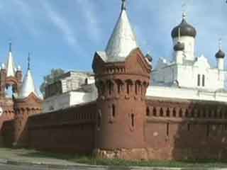 صور Svyato-Troitsky Mariinsky Convent معبد